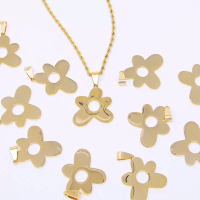 Women's Fashion Gold Small Flower Pendant Necklace